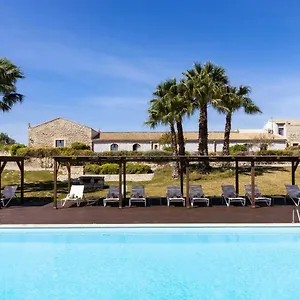 casal-di-noto-resort.sicilyhotelsitaly.net/